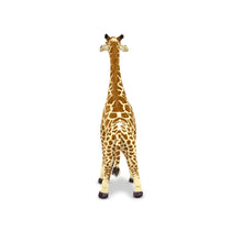 Melissa & Doug Giant Giraffe (Playspaces & Room Decor, Lifelike Stuffed Animal, Soft Fabric, Over 1.4 Metres Tall)