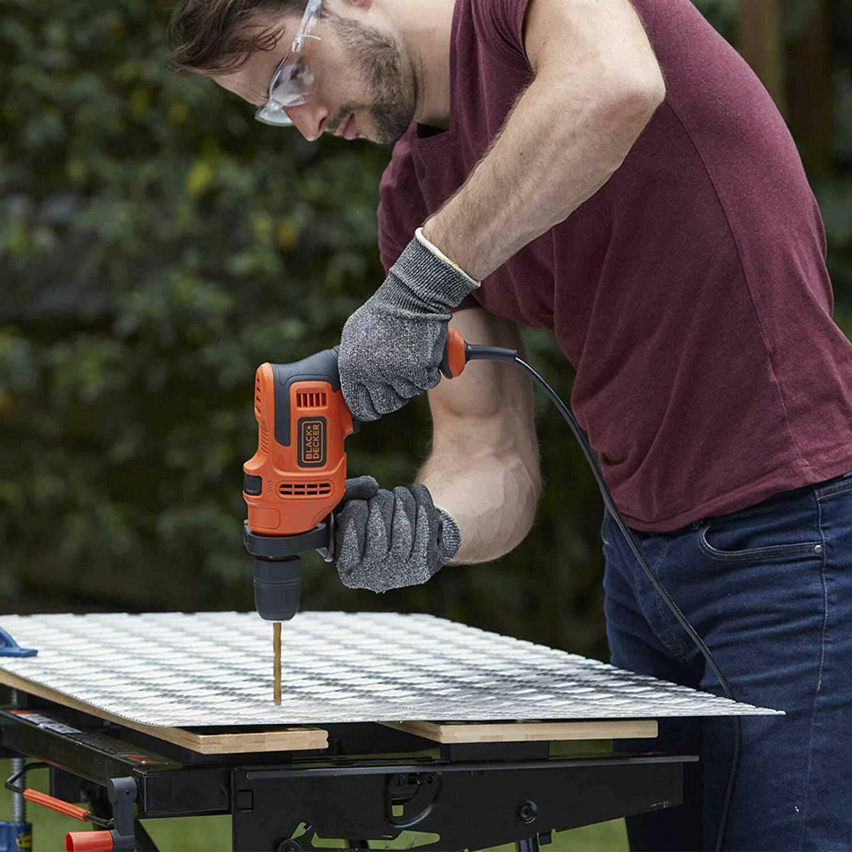 Black & Decker Powerful 500W Keyless Corded Hammer Drill