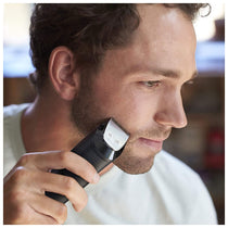 Philips Series 5000 Beard And Stubble Trimmer With Self-Sharpening Metal Blades