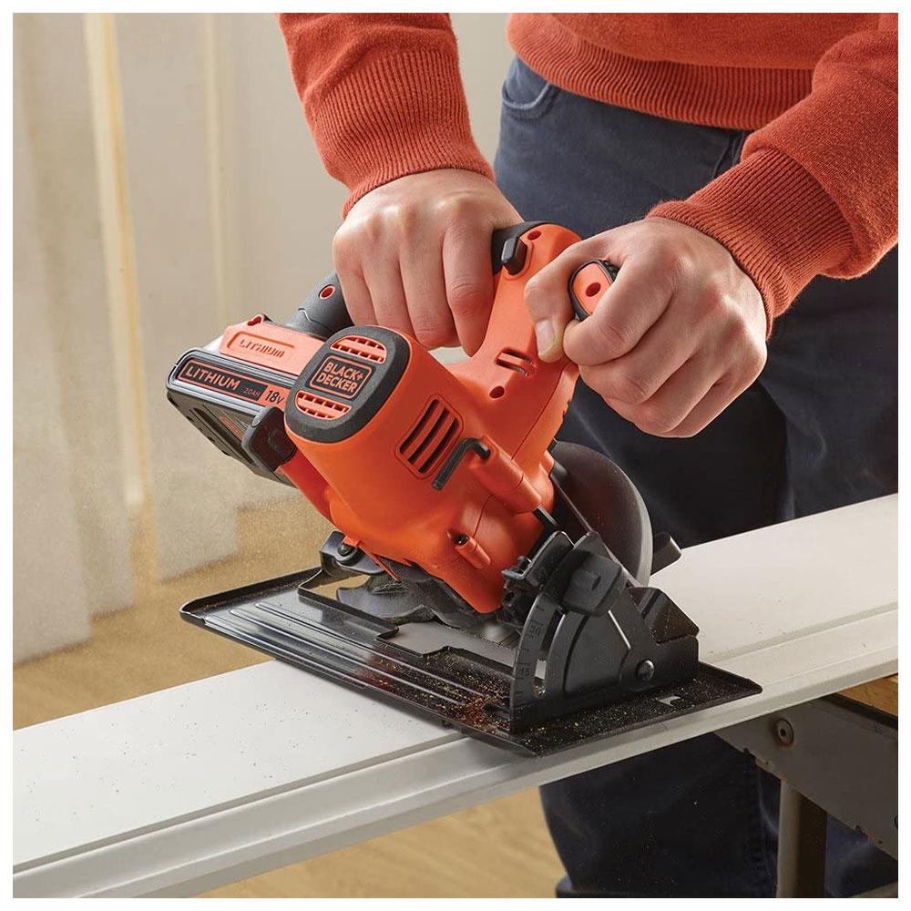 Black & Decker 18V Cordless Electric 140mm Circular Saw with Blade And Dust Extraction - Bare Unit