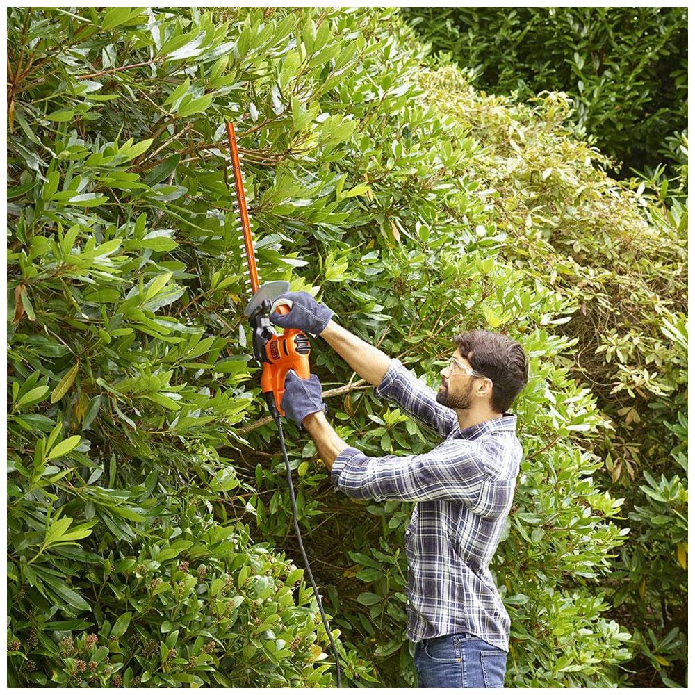 Black & Decker Hedge Trimmer Ergonomic Design, 45cm, 420W, 240 V