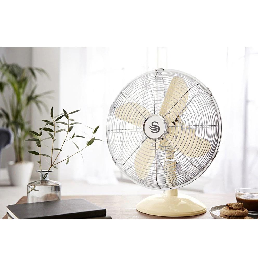 Swan Retro 12 Inch Desk Fan With 3 Speed Settings 35 W - Cream