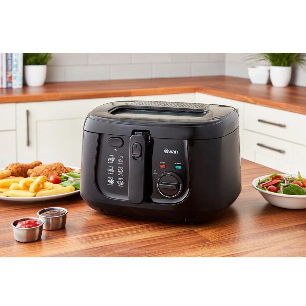 Swan Square Deep Fat Fryer With Viewing Window 1800 W 2.5 Litre - Black
