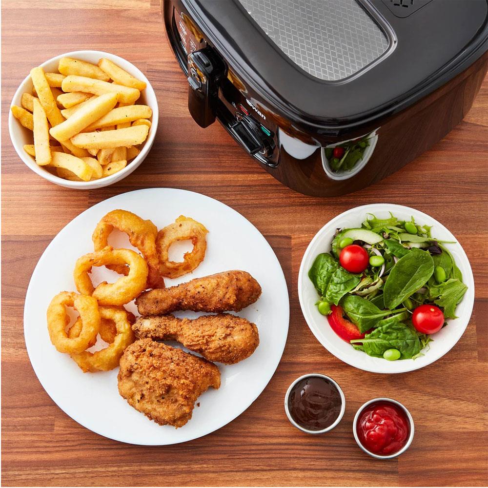 Swan Square Deep Fat Fryer With Viewing Window 1800 W 2.5 Litre - Black