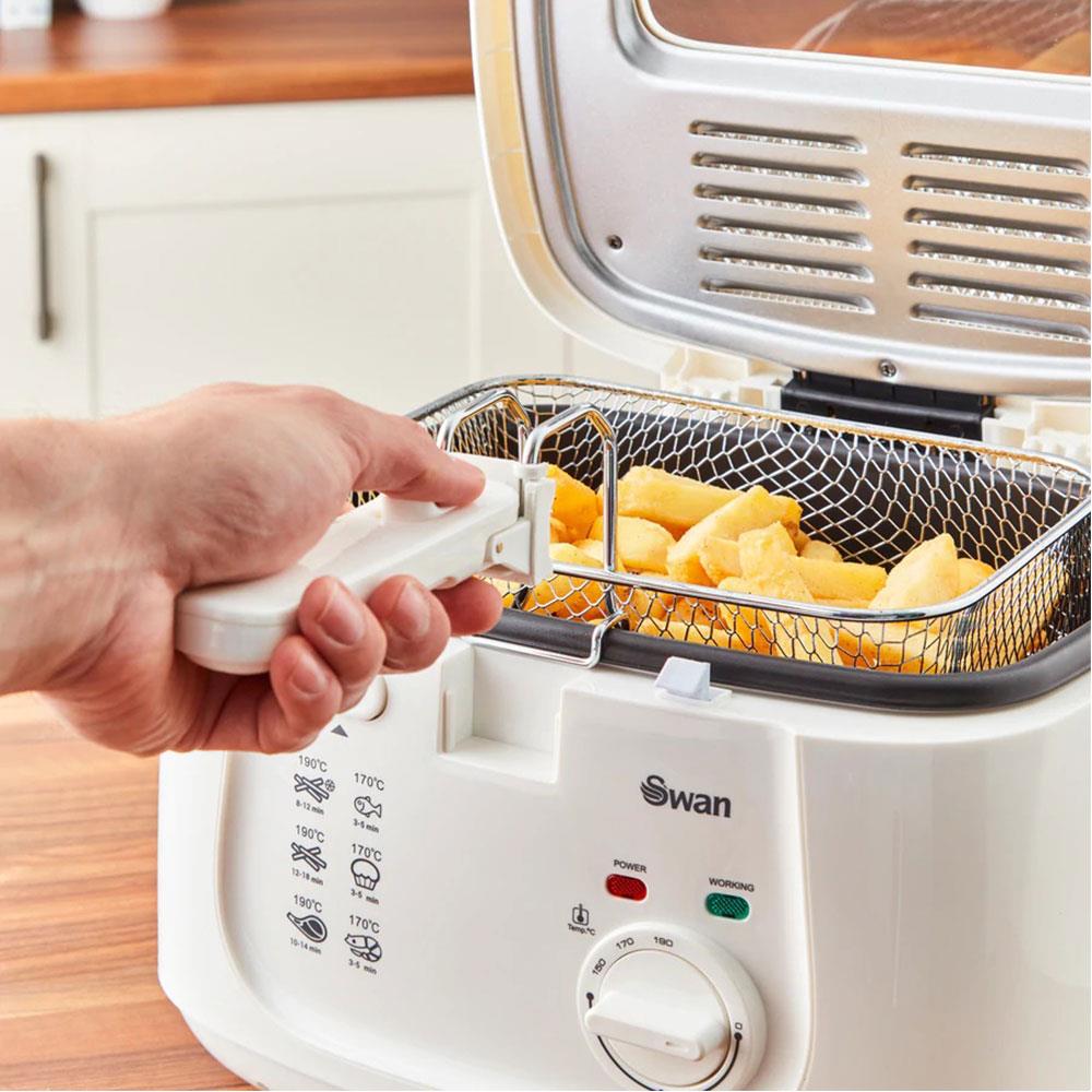 Swan Square Deep Fat Fryer With Viewing Window 1800 W 2.5 Litre - White