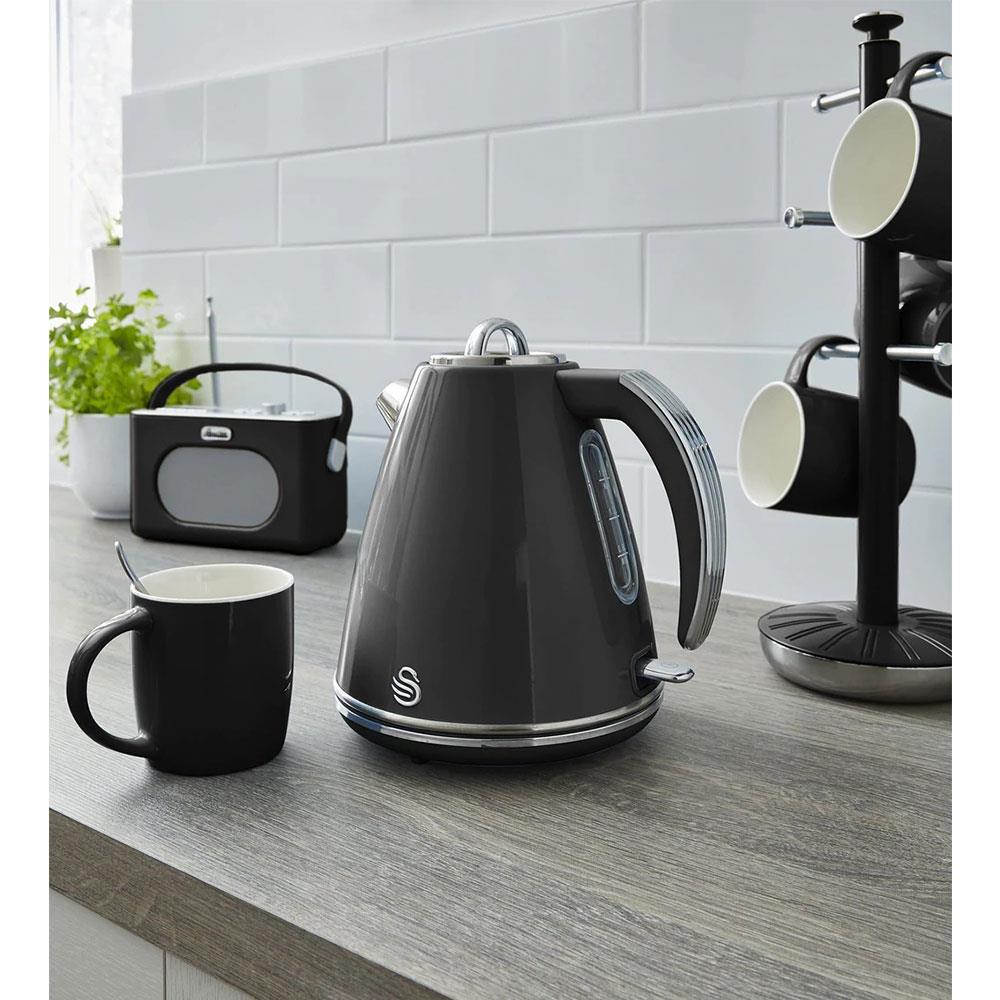 Swan Retro Jug Kettle Stainless Steel 3000 W 1.5 Litre - Black