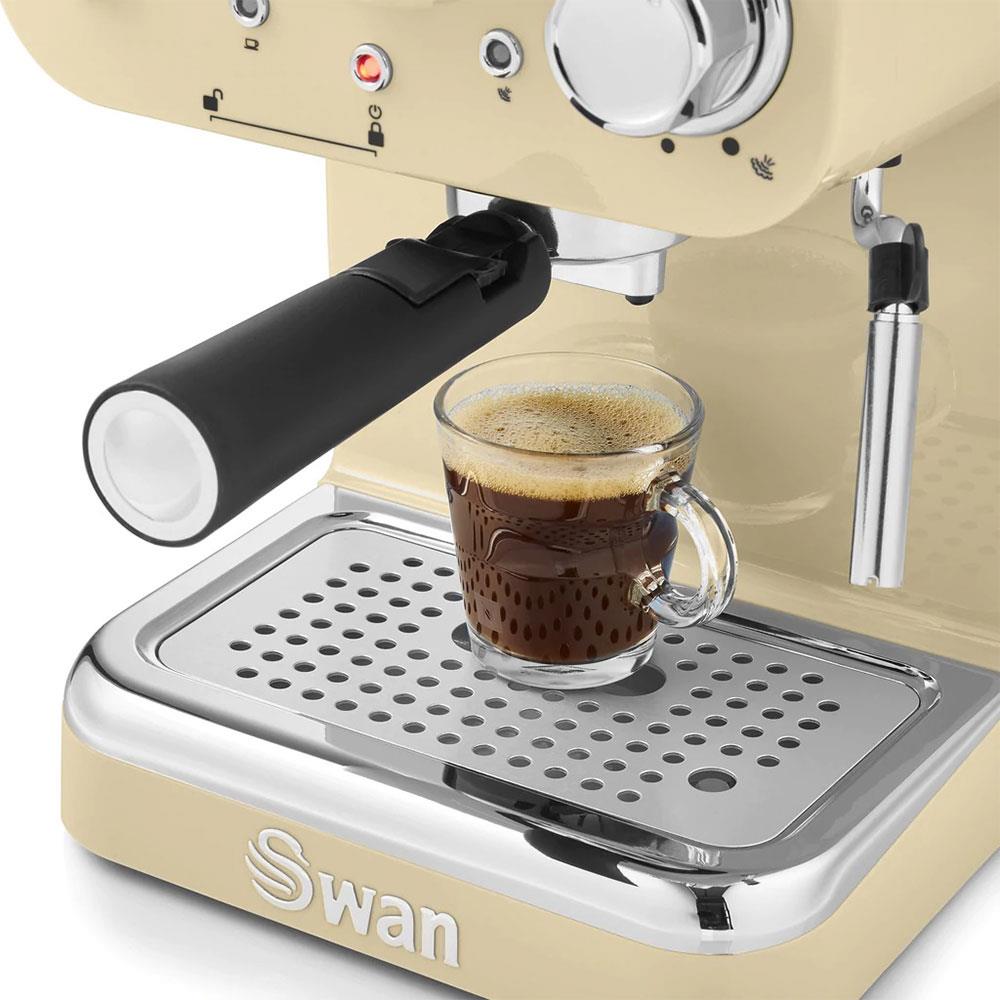 Swan Retro Pump Espresso Coffee Machine 1100 W 1.2 Litre - Cream