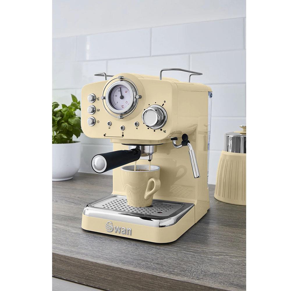 Swan Retro Pump Espresso Coffee Machine 1100 W 1.2 Litre - Cream