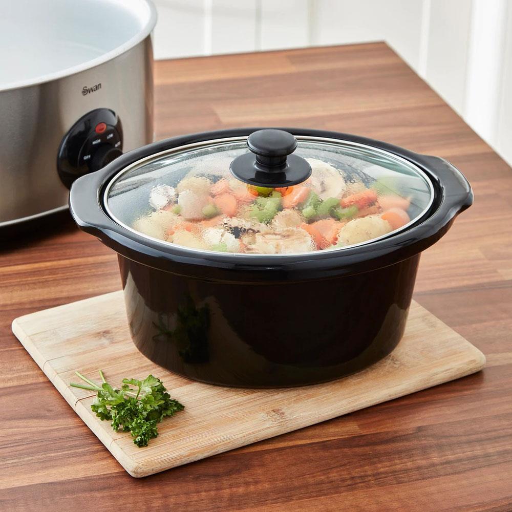 Swan Stainless Steel Slow Cooker With 3 Cooking Settings 3.5 Litre 200 W - Silver
