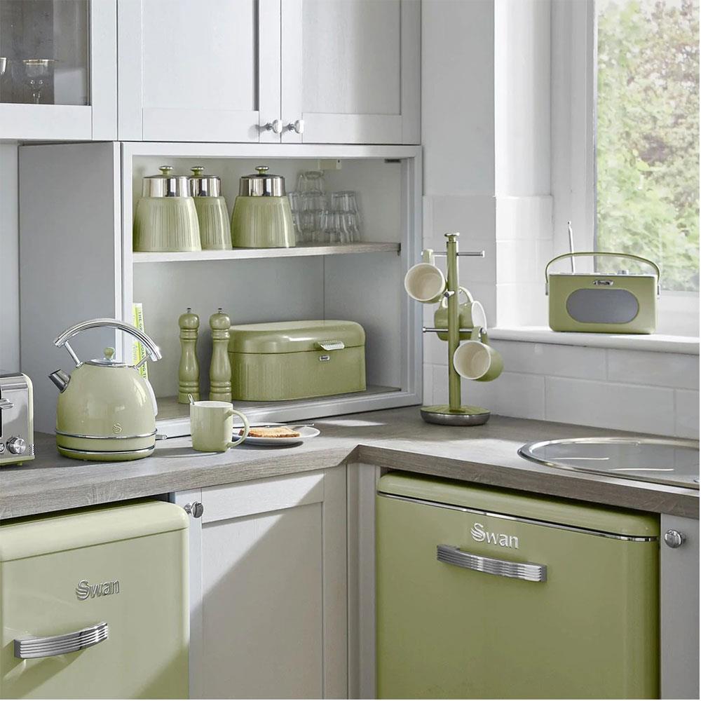 Swan Retro Bread Bin Generous Storage Capacity - Green
