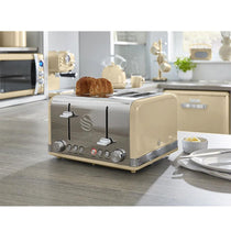 Swan Retro 4 Slice Toaster With Defrost Cancel And Reheat Functions 1600 W - Cream