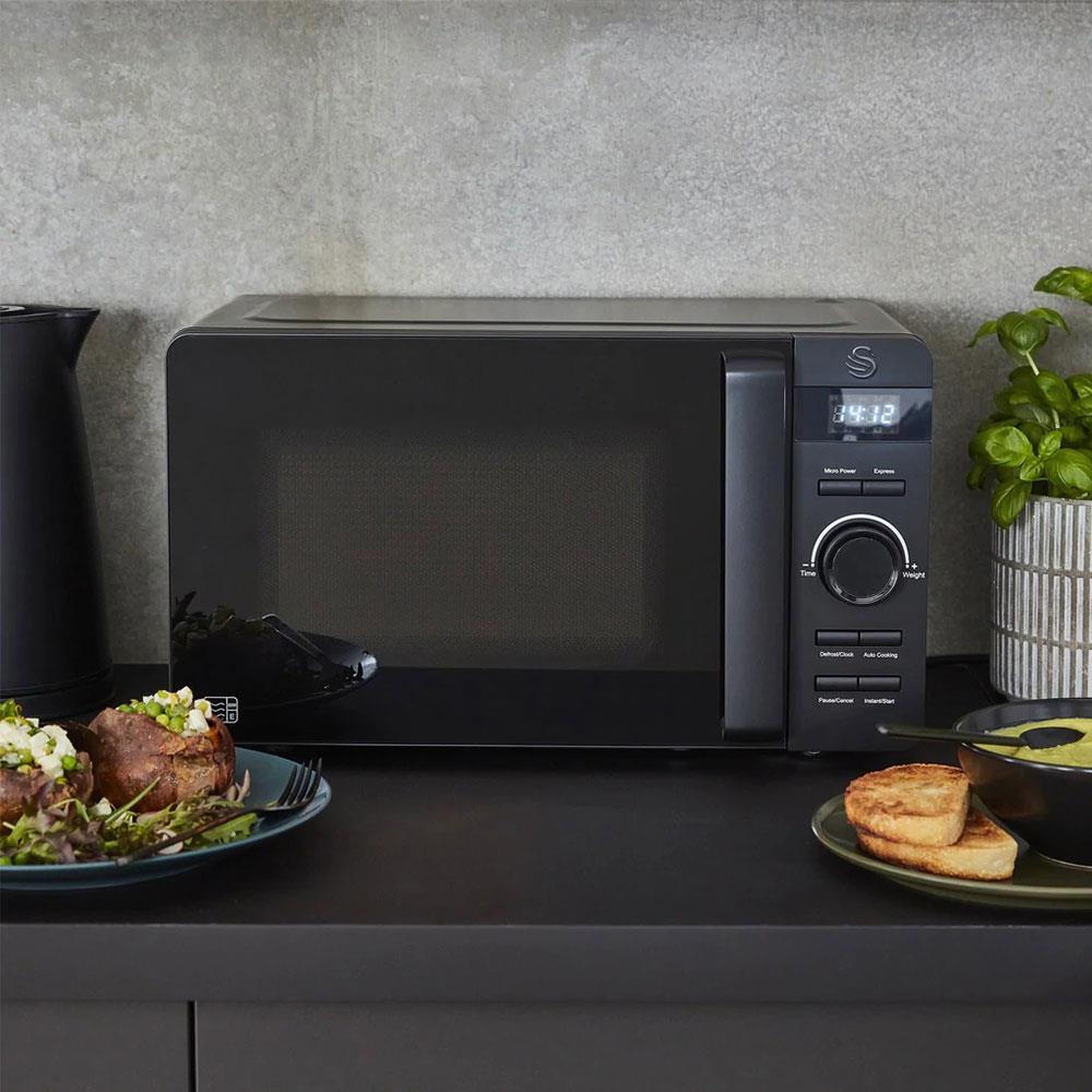Swan Stealth Digital Microwave Glass Various Power Levels 800 W 20 Litre - Black