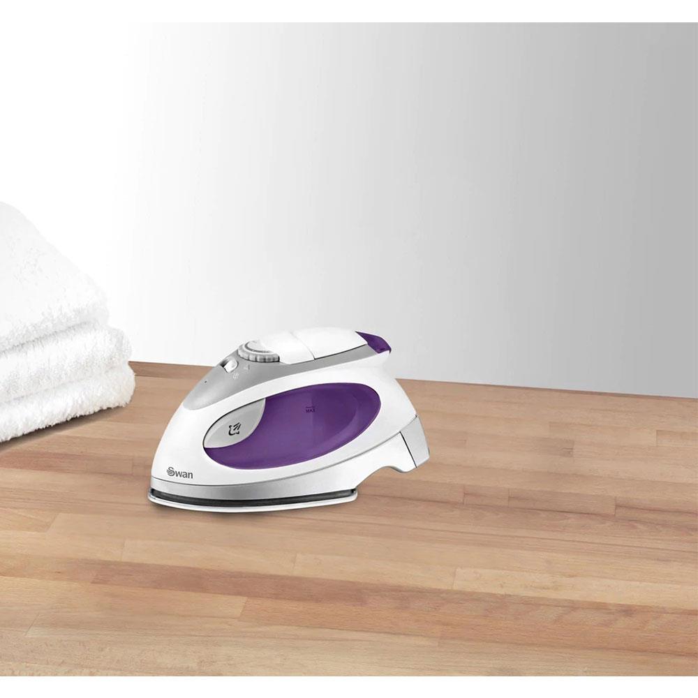 Swan Dual Voltage Steam Light Travel Iron With Pouch Stainless Steel Base Plate - SI3070N