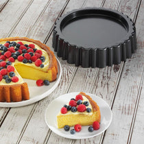 KitchenCraft Chicago Metallic Non-Stick Mary Ann Cake Pan 27cm x 6cm - Grey