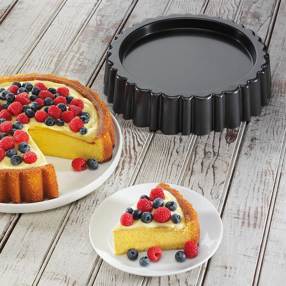 KitchenCraft Chicago Metallic Non-Stick Mary Ann Cake Pan 27cm x 6cm - Grey
