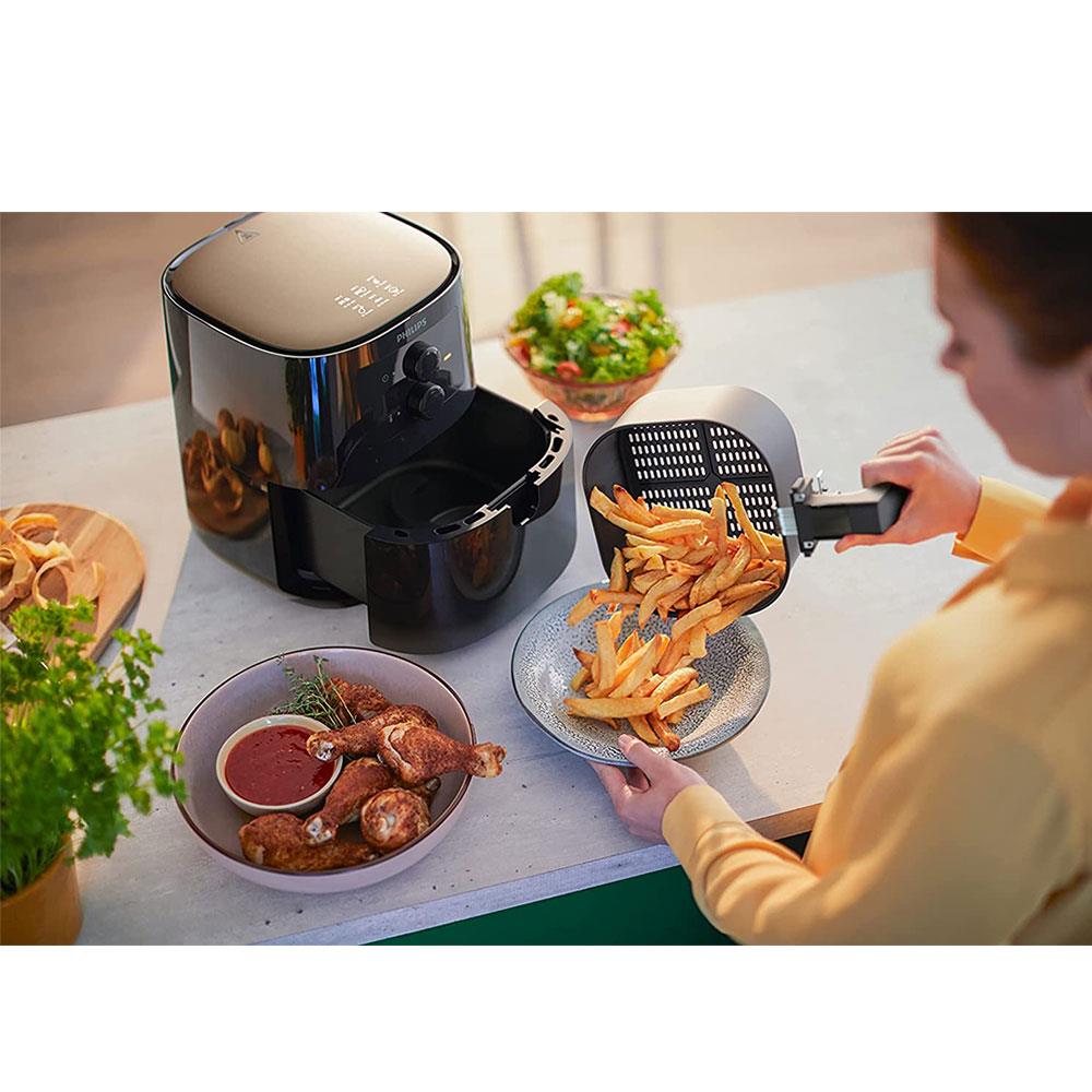 Philips Essential Air fryer Compact 4 Portions With Rapid Air Technology 1400 W 4.1 Litre - Black