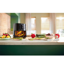Philips Essential Air fryer Compact 4 Portions With Rapid Air Technology 1400 W 4.1 Litre - Black