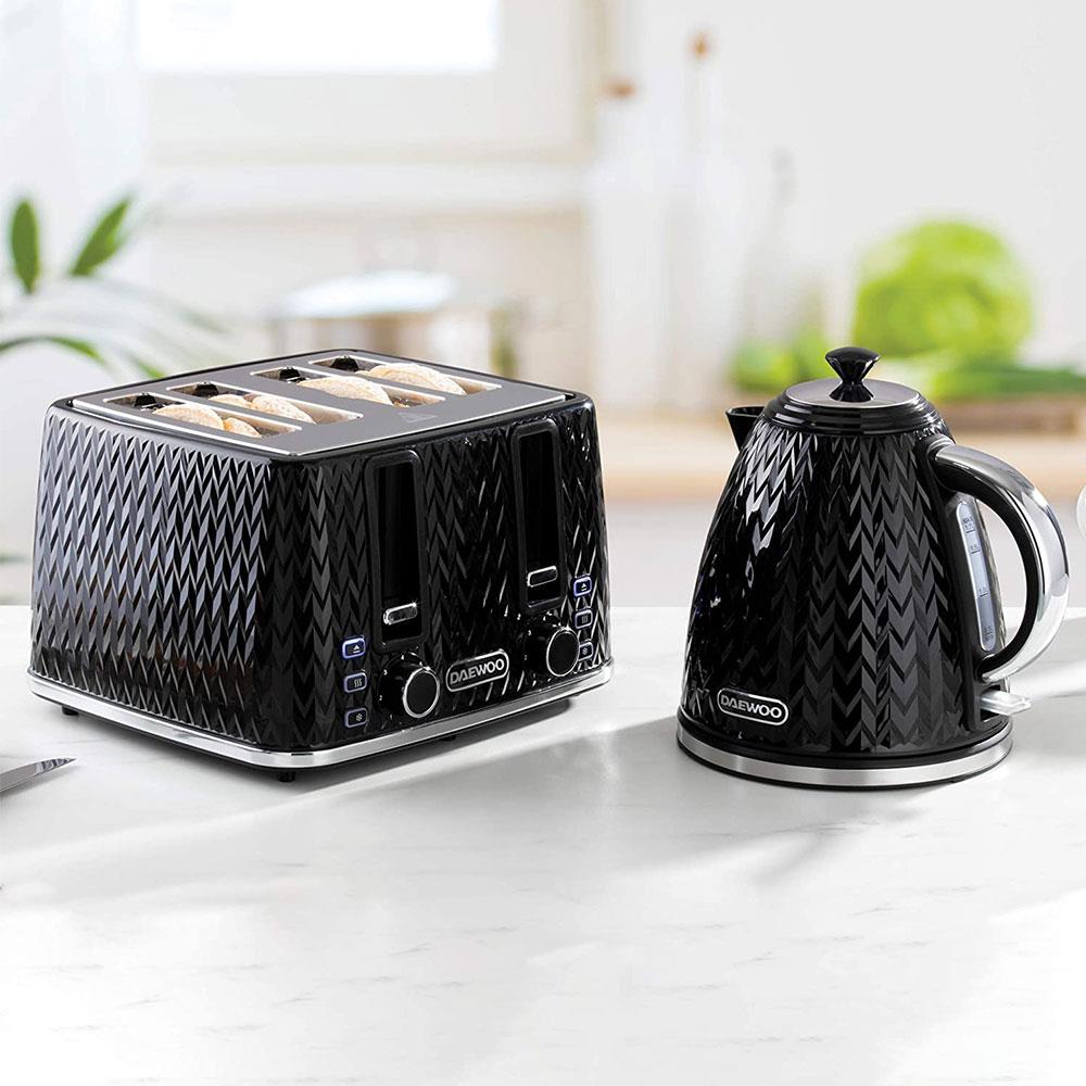 Daewoo Argyle 4 Slice Toaster With Reheat Cancel And Defrost Functions 1600 W - Black