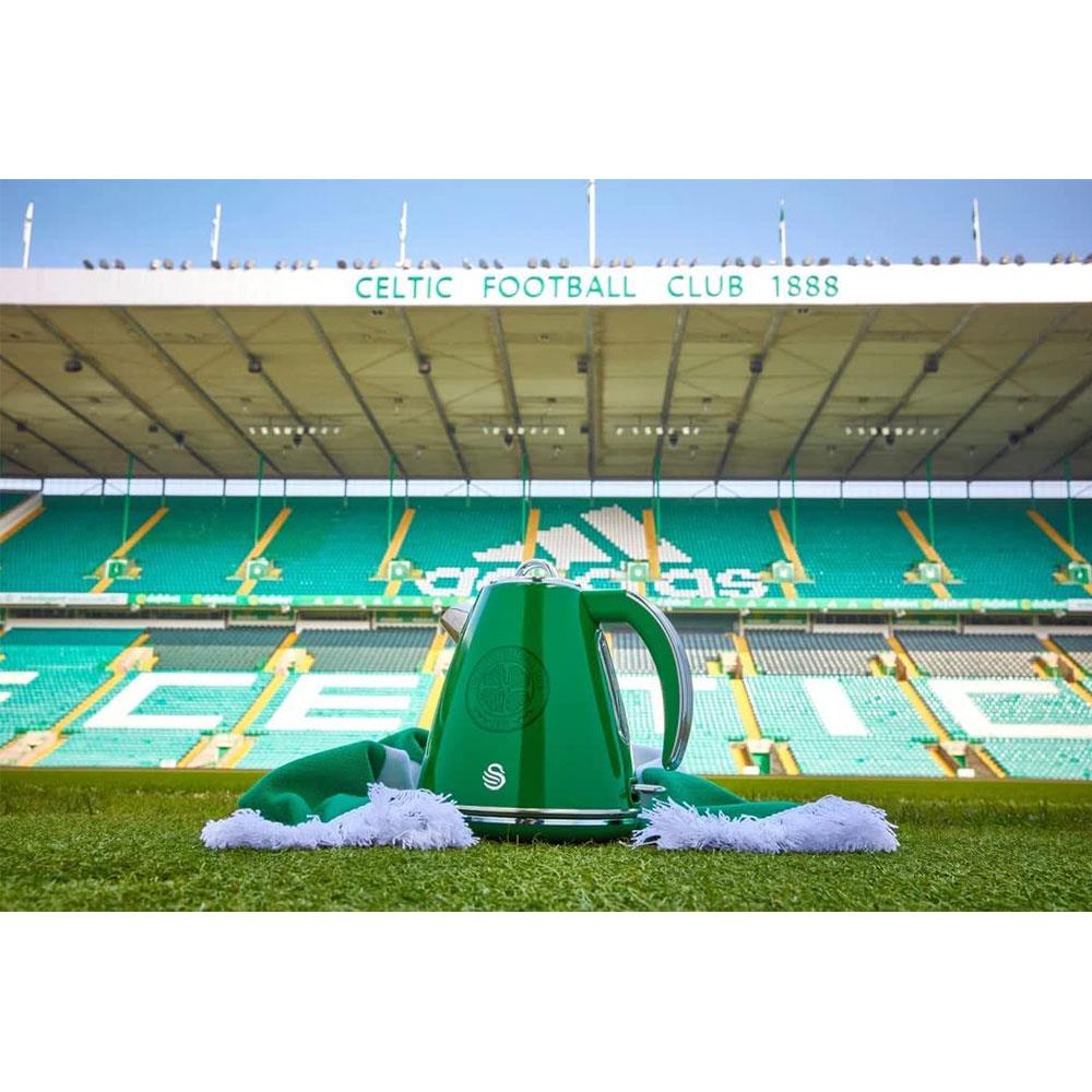 Swan Celtic Retro Jug Kettle Stainless Steel 3000 W 1.5 Litre - Green