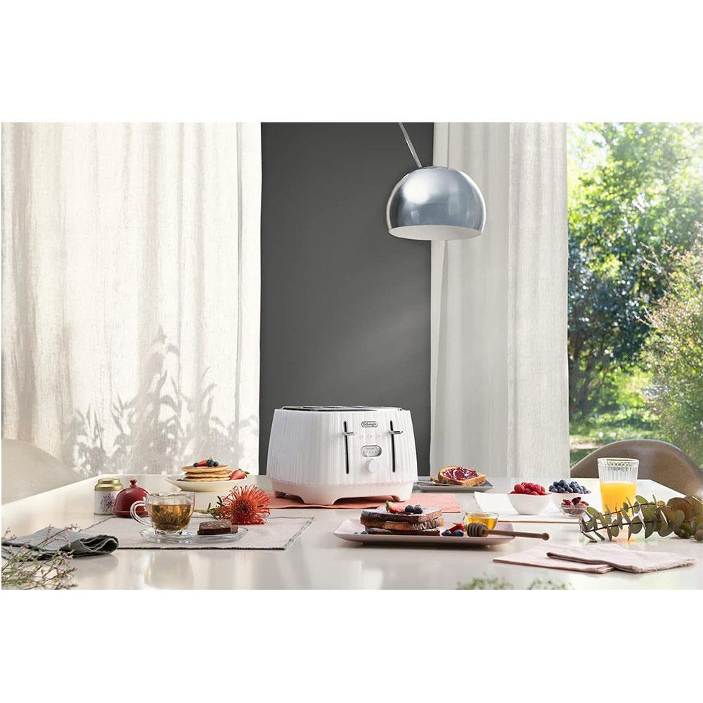 Delonghi Ballerina 4 Slice Toaster Plastic 1800 W - White