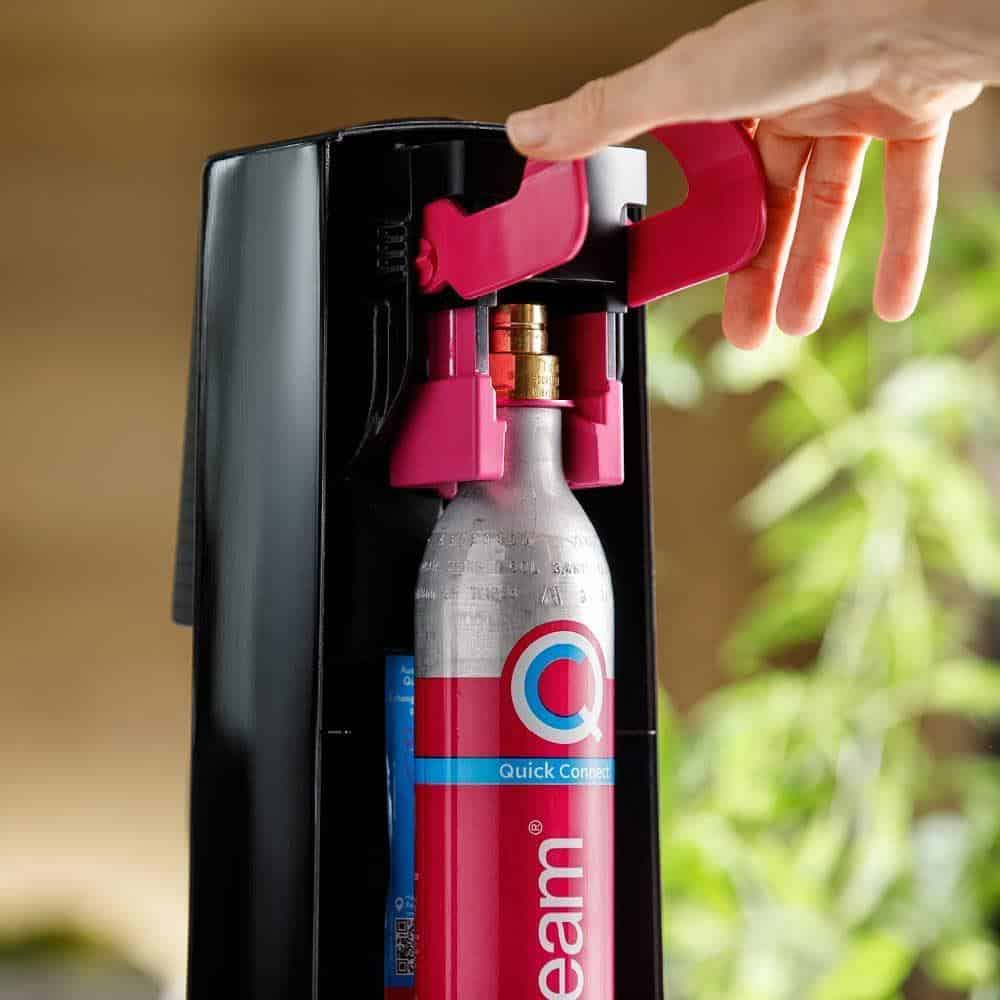 SodaStream Spare Gas Cylinder For Sparkling Water Maker And CO2 Cylinder For Making Fizzy Carbonated Water 60 Litre - Blue/Pink
