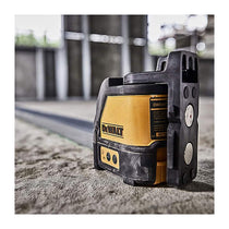 Dewalt 2-Way Self Levelling Cross Line Green Laser With Battery Carry Case And Mounting Bracket - Black/Yellow