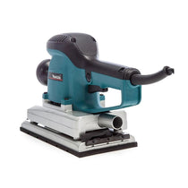 Makita 1/2 Sheet Finishing Sander 330W 240V