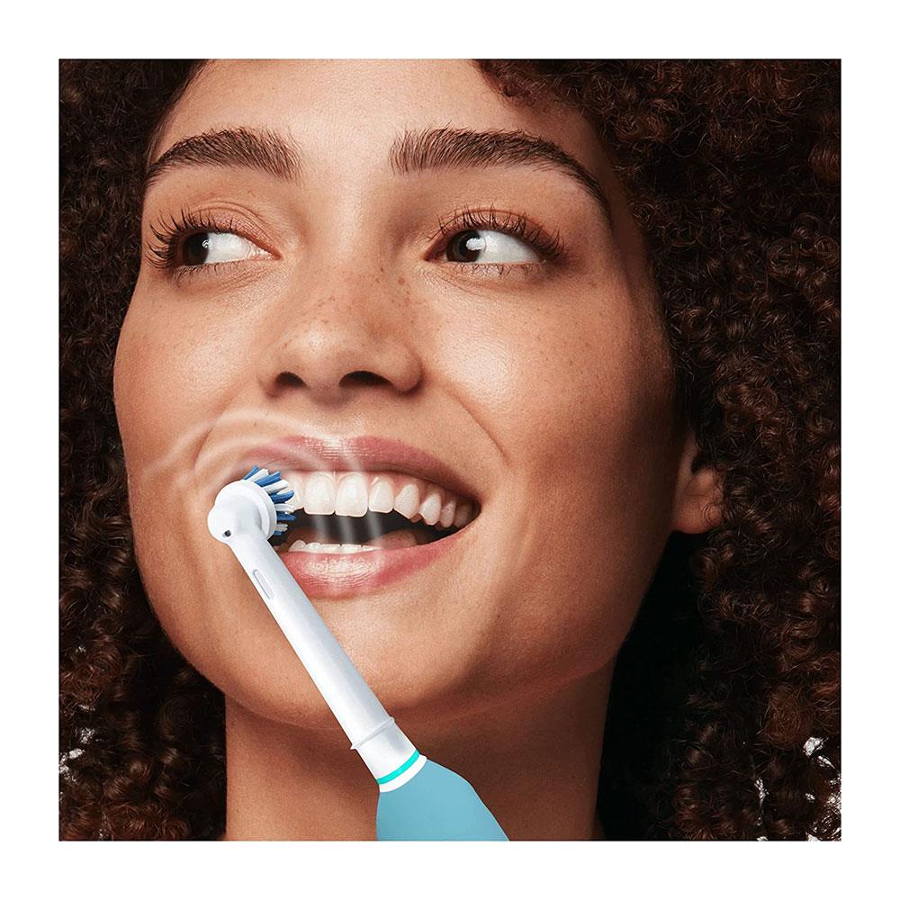 Oral-B Pro 1 600 Electric Toothbrush With 1 Cross Action Tooth Brush Head, 1 Mode with 3D Cleaning - Blue