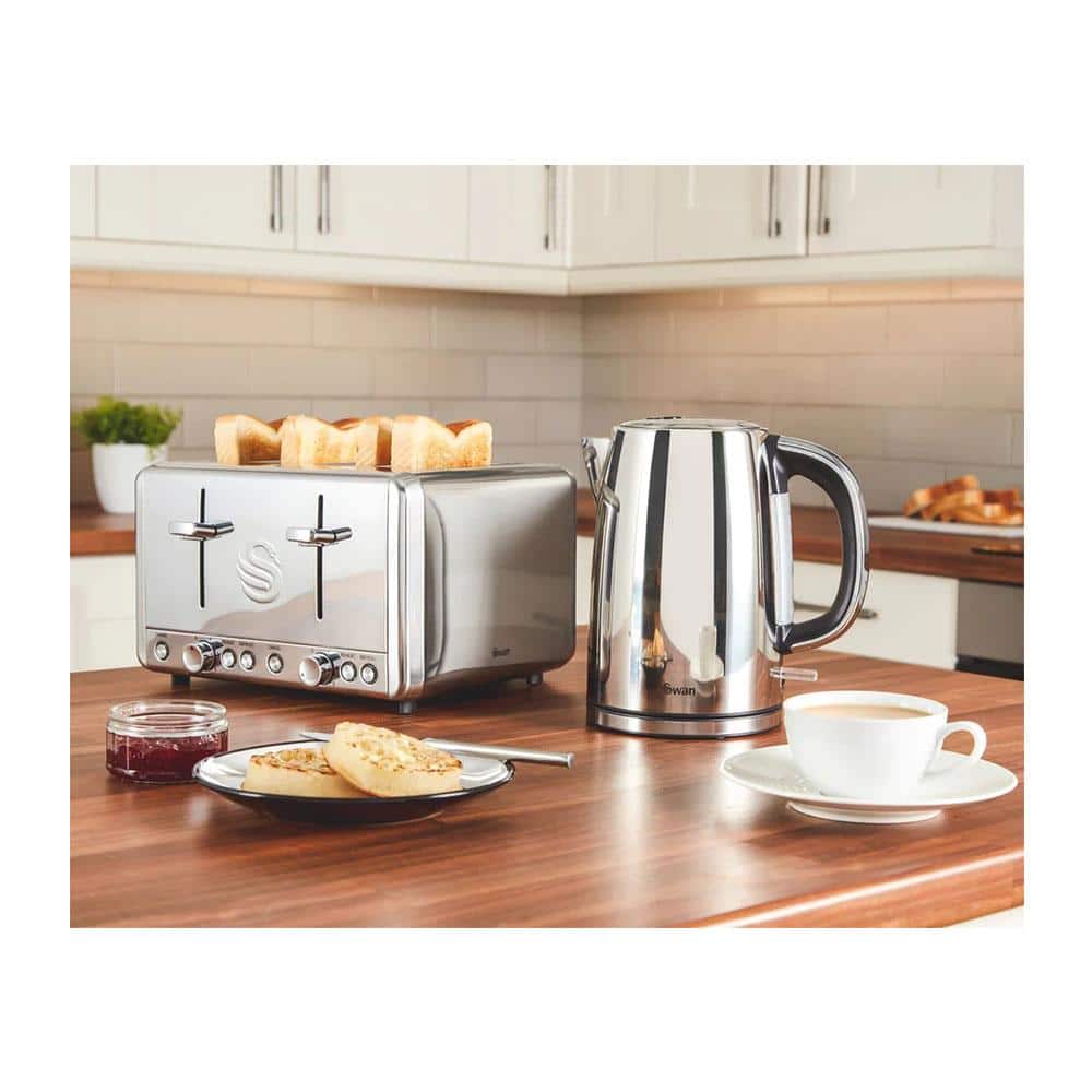 Swan Classic Jug Kettle Polished Stainless Steel 2200W 1.7 Litres - Silver