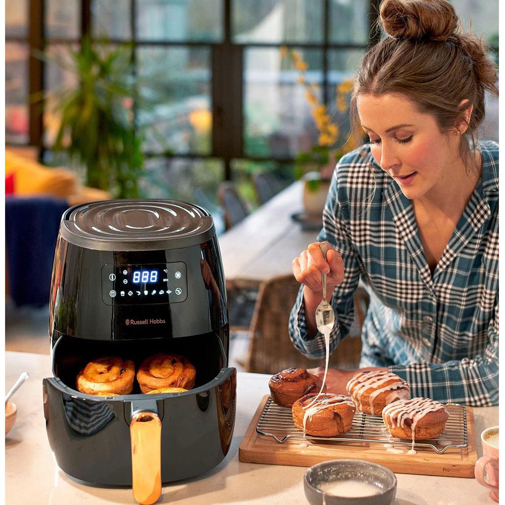 Russell Hobbs SatisFry Large Digital Air Fryer With 7 Functions 1500W 5 Litre Capacity – Black