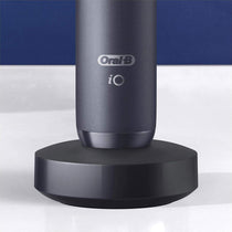 Oral-B iO8 Electric Toothbrushes With Magnetic Technology 6 Modes Travel Case - Black