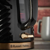 Russell Hobbs Groove Electric Kettle With Perfect Pour 3000W 1.7 Litre - Black