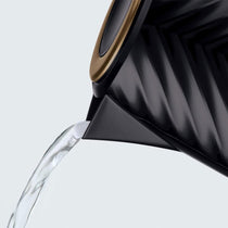 Russell Hobbs Groove Electric Kettle With Perfect Pour 3000W 1.7 Litre - Black