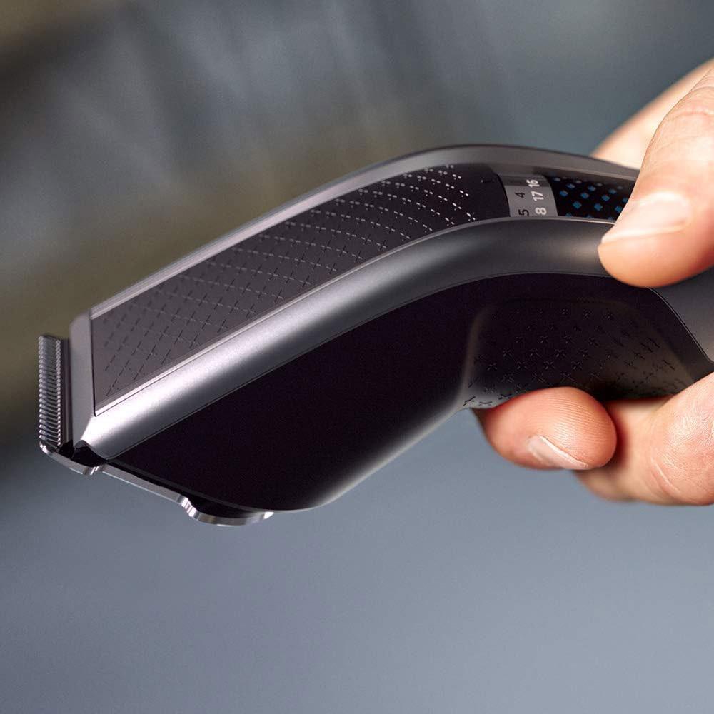Philips Series 5000 Hair Clippers Fully Washable With Self-Sharpening Stainless Steel Blades With 3 Combs - Silver/Black