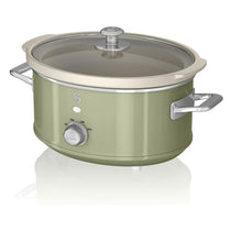 Swan Retro Slow Cooker With 3 Temperature Settings 200W 3.5 Litres - Green