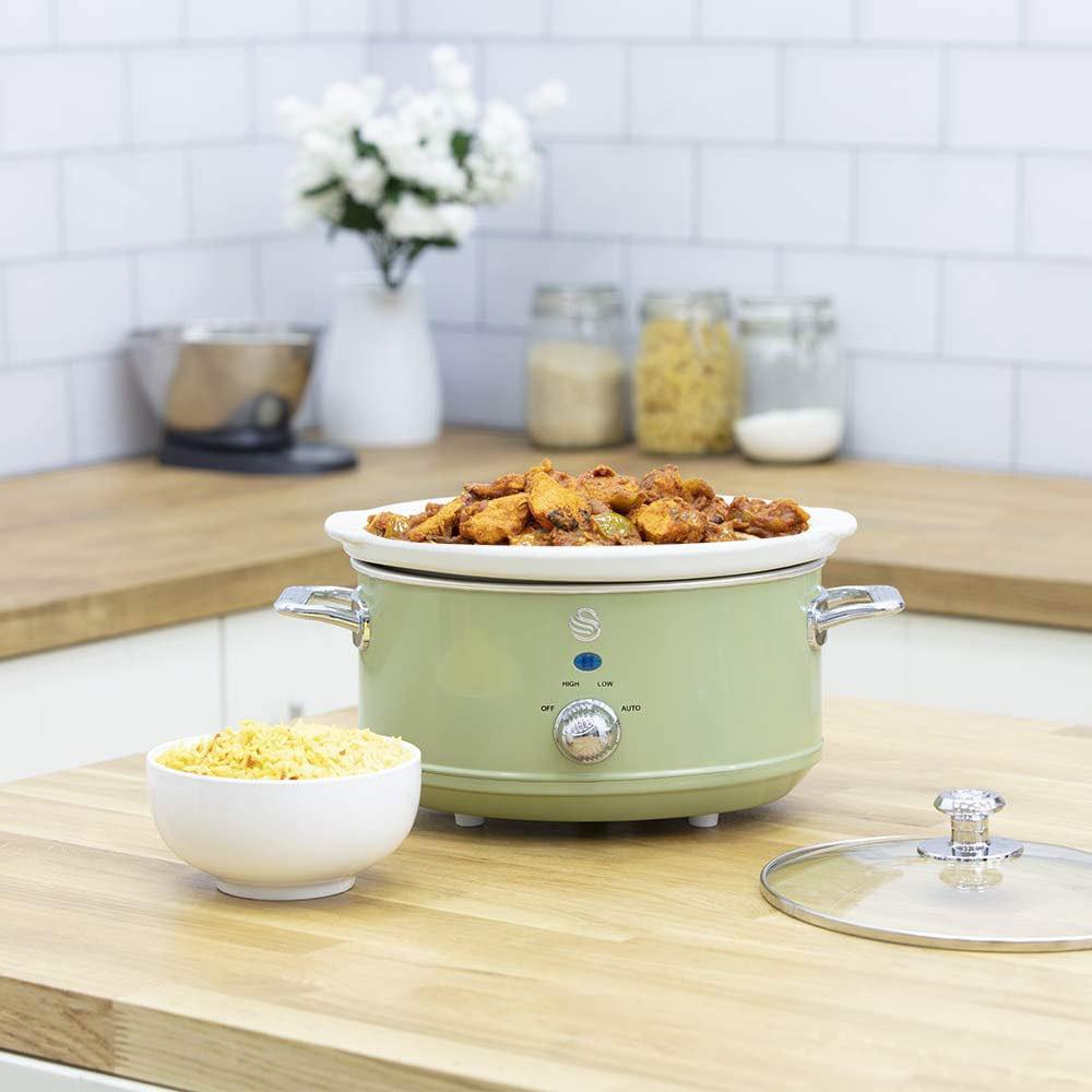 Swan Retro Slow Cooker With 3 Temperature Settings 200W 3.5 Litres - Green