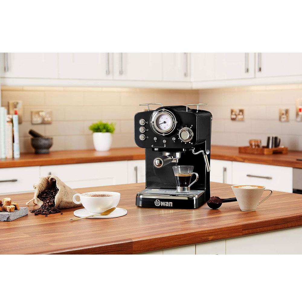 Swan Retro Pump Espresso Coffee Machine 1100 W 1.2 Litre - Black