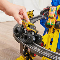 Monster Jam 1:64 Garage Playset And Storage With Exclusive Grave Digger Monster Truck - Multicolour
