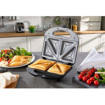 Daewoo 2 Portion Deep Fill 4 Slice Sandwich Toaster With Non-Stick Ceramic Plates 750W - Black/Silver