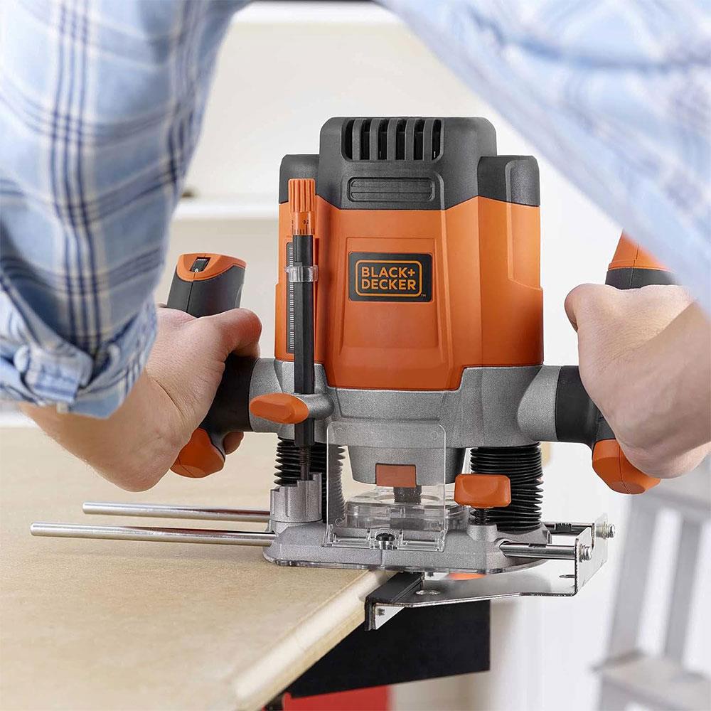 Black & Decker 1/4 Inch Plunge Router 1200W 6.35mm with Accessories And Kitbox – 240V Black/Orange
