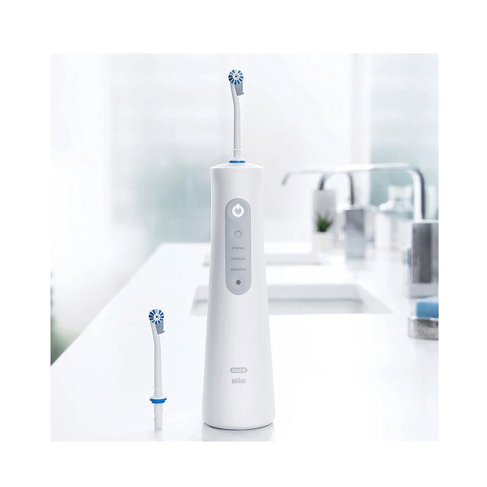 Oral-B Aquacare 6 Pro-Expert Water Flosser Oral Irrigator Featuring Oxyjet Technology With 6 Cleaning Modes - White
