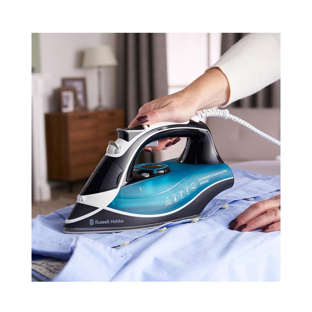 Russell Hobbs Supreme Steam Ultra Traditional Iron Ceramic Soleplate 2600 W 300ml Water Tank - Black/Green/White