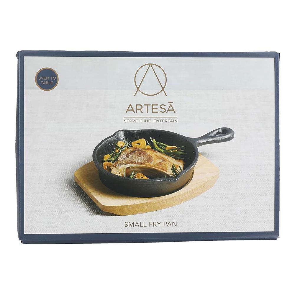 Artesa Mini Cast Iron Skillet Frying Pan With Serving Board 22.5 x 15 cm - Black/Beige