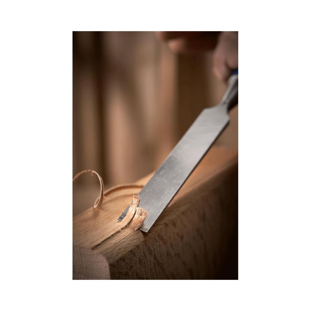 Stanley 5002 Series 6,12,18,25mm Wood Chisel Set With Sharpening Stone And Oil - Multicolour