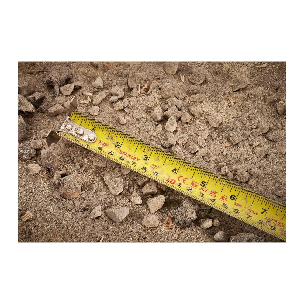 Stanley FATMAX XTREME Tape Measure 8m/26ft Width 32mm 3-82-185 - Black