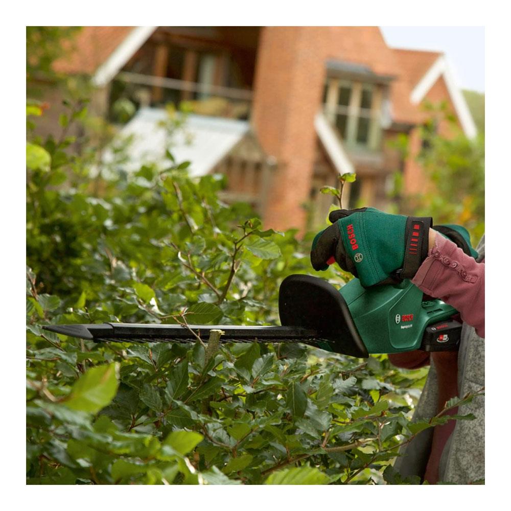 Bosch EasyHedgeCut 18V-52-13 Cordless Hedgecutter Body Only - Classic Green