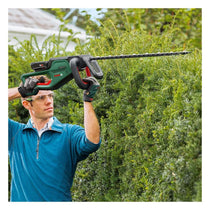 Bosch UniversalHedgeCut 18V-55 Cordless Hedgecutter 2.5Ah Battery & AL 1830 CV Charger - Classic Green
