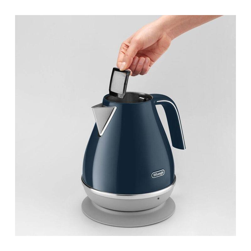 Delonghi Icona Capitals New York Jug Kettle 3000W 1.7 Litres - Blue