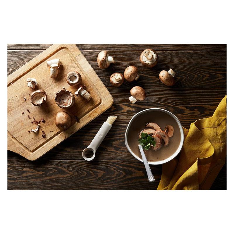 Chef'n 2-In-1 Shroombrush Mushroom Brush And Corer Vegetable Gadget Taupe Secondary image