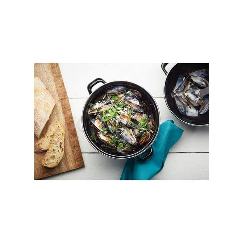 KitchenCraft World of Flavours Traditional Mussel Pot 25cm 5.5 Litres Enamel Steamer Hob Black
